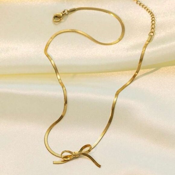 Gold Plated Stainless Steel Bow Knot Choker Necklace – Adjustable - Picture 2 of 2